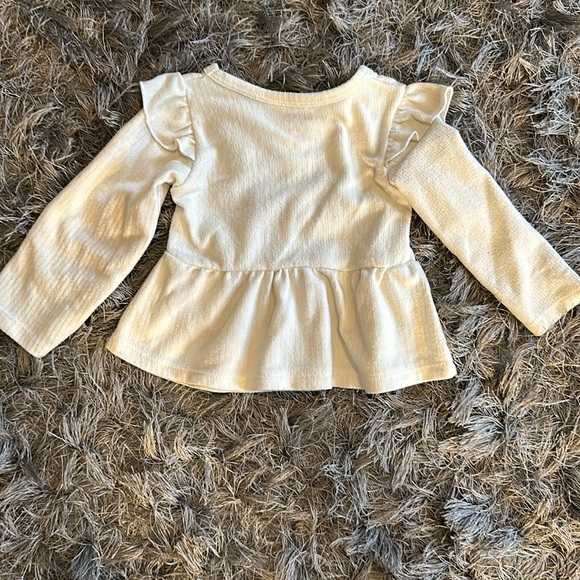 Delias Baby Girl 2-Piece Ruffle Top & Floral Leggings Set - Picture 4 of 5